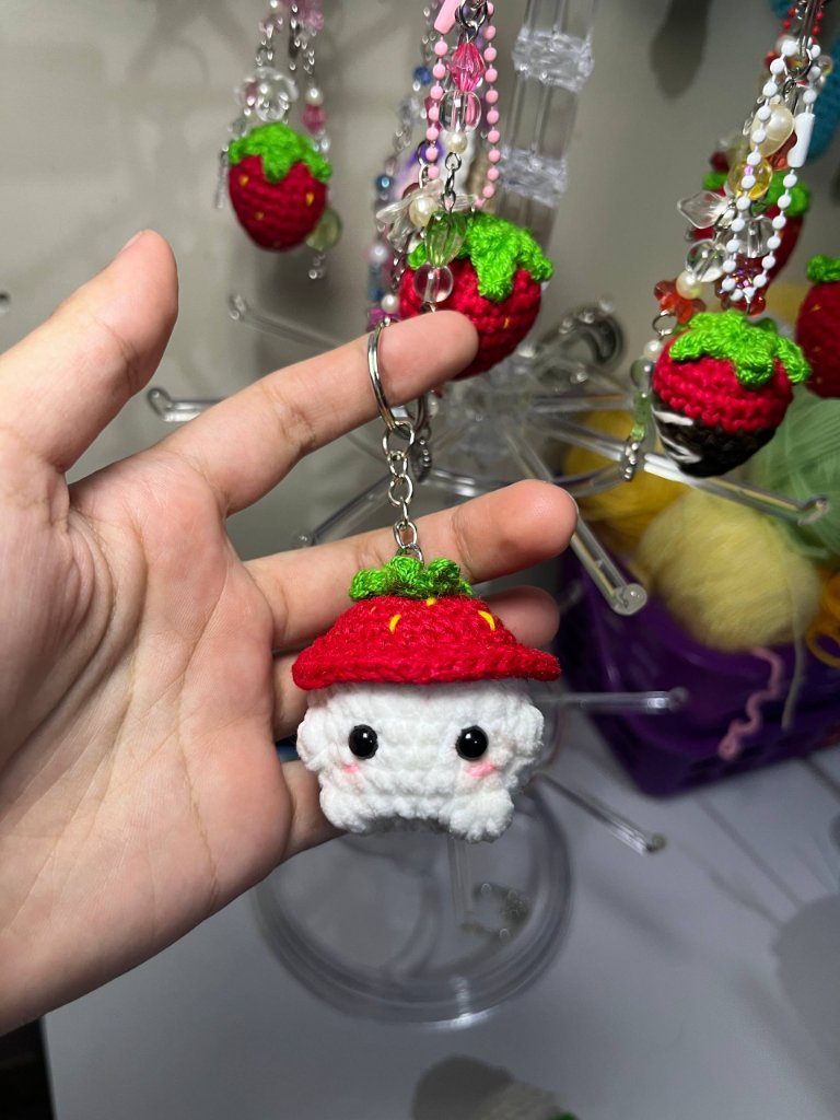 Llavero Sombrero Fresa